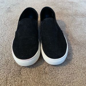 Zarayy Steve Madden slip-on